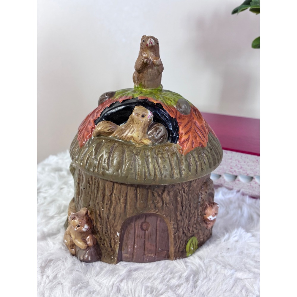 Vintage Ceramic Squirrel On Stump Candy/Walnut Jar Canister Woodland Decor